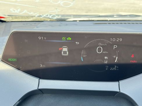 New 2026 Toyota Prius Plug-In Hybrid FWD image 13