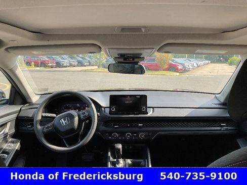 Certified 2023 Honda Accord EX image 40