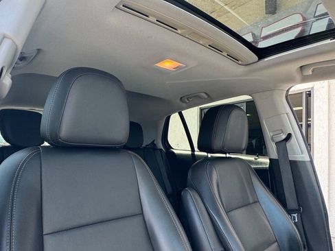 Used 2020 Chevrolet Trax Premier AWD/4WD image 27