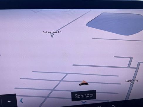 Certified 2025 BMW X5 xDrive50e w/ Premium Package image 22