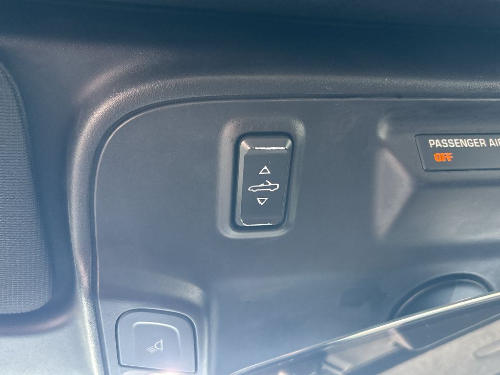Used 2016 Chevrolet Camaro SS RWD image 24