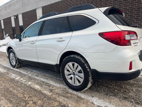 Used 2017 Subaru Outback 2.5i Premium image 34