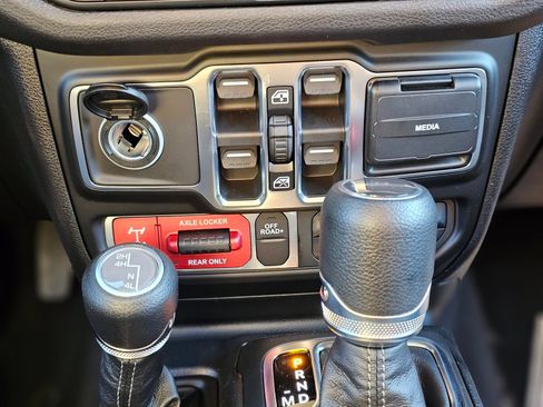 New 2026 Jeep Gladiator Willys AWD/4WD image 14