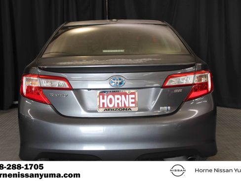 Used 2014 Toyota Camry SE w/ Moonroof Package FWD image 14
