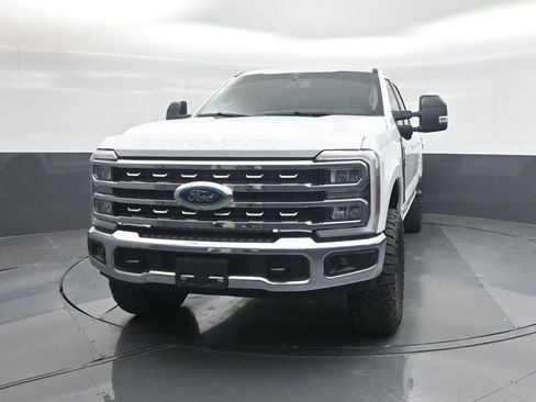 Used 2025 Ford F250 Lariat w/ Tremor Off-Road Package AWD/4WD image 5