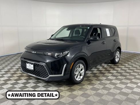 Certified 2024 Kia Soul LX w/ Option Group 015 image 1