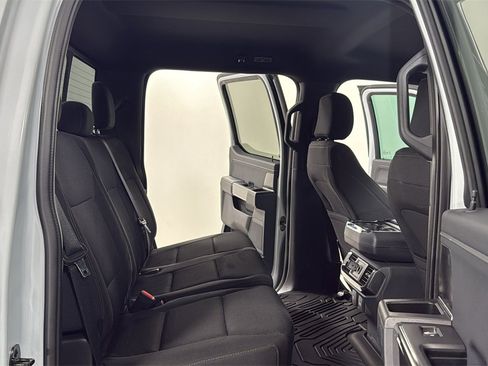 Used 2022 Ford F150 XLT w/ Equipment Group 302A High image 16