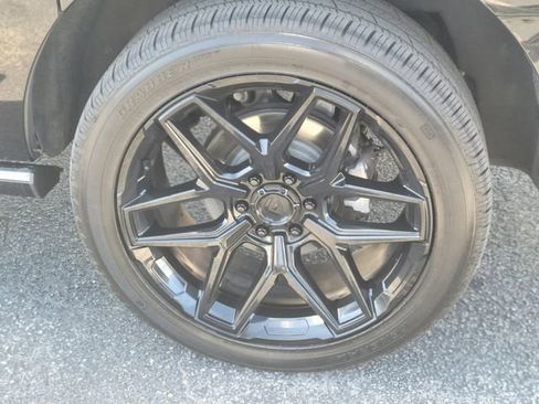 Used 2024 Ford Expedition Max Platinum image 7