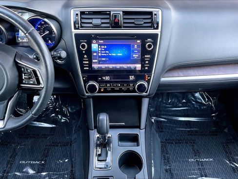 Used 2019 Subaru Outback 2.5i Limited w/ Popular Package #2 image 7