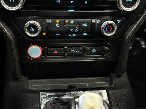 Used 2015 Ford Mustang Coupe image 29