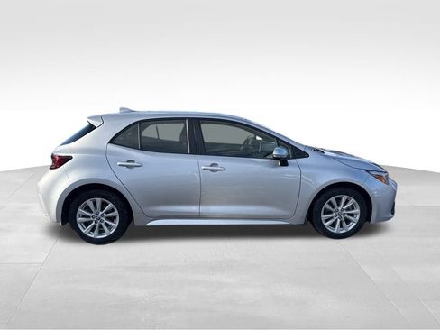 Used 2023 Toyota Corolla SE image 6