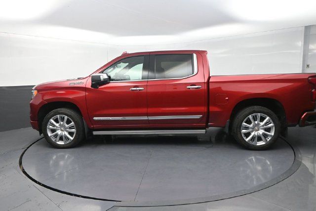 Used 2023 Chevrolet Silverado 1500 High Country w/ High Country Premium Package AWD/4WD image 5