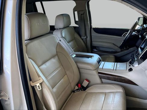 Used 2020 GMC Yukon XL Denali w/ Open Road Package AWD/4WD image 9