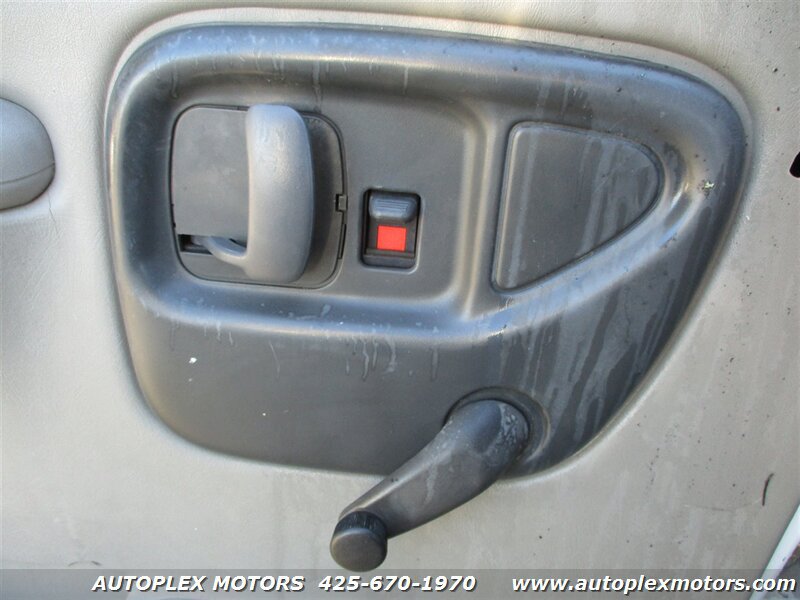 Used 1998 GMC Savana 1500 RWD image 25