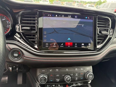Used 2023 Dodge Durango GT AWD/4WD image 10