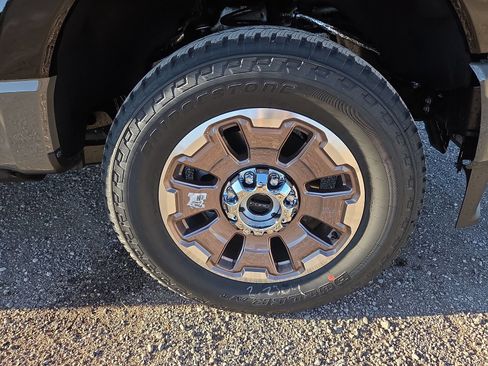 New 2026 Ford F250 King Ranch w/ FX4 Off-Road Package AWD/4WD image 7