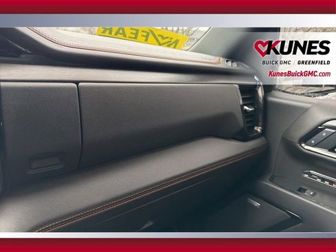 Used 2025 GMC Sierra 1500 AT4 w/ Technology Package image 31