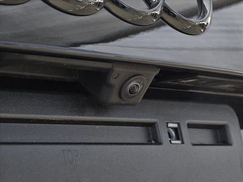 Used 2025 Audi Q3 2.0T Premium Plus w/ Premium Plus Package image 13