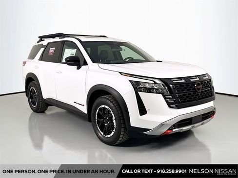 New 2026 Nissan Pathfinder Rock Creek image 3