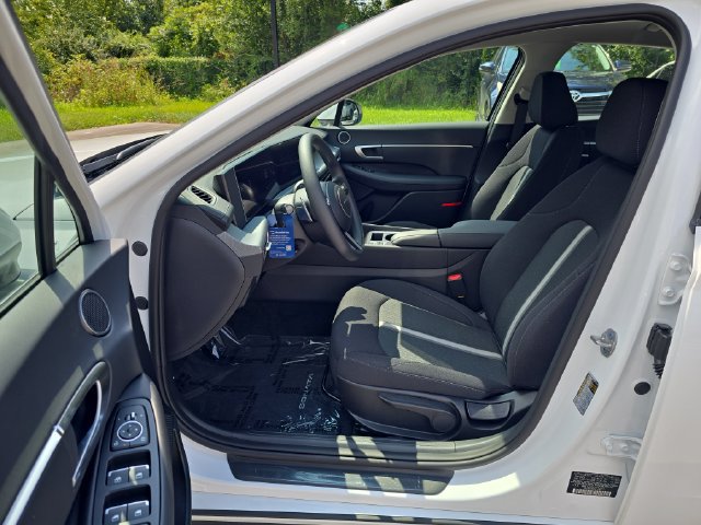 New 2026 Hyundai Sonata Blue FWD image 13