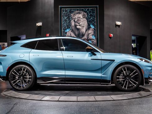 Used 2023 Aston Martin DBX 707 image 9