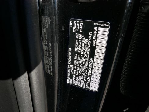 Used 2021 Porsche Cayenne Turbo S image 35