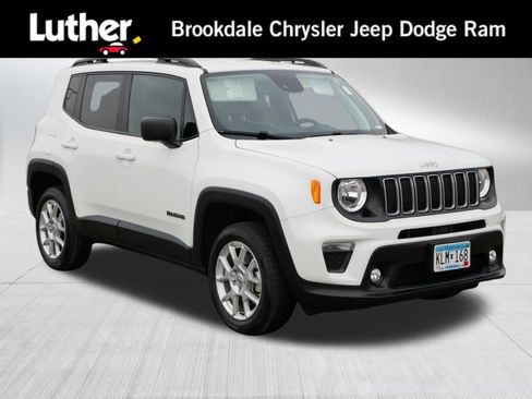 Used 2022 Jeep Renegade Latitude image 1