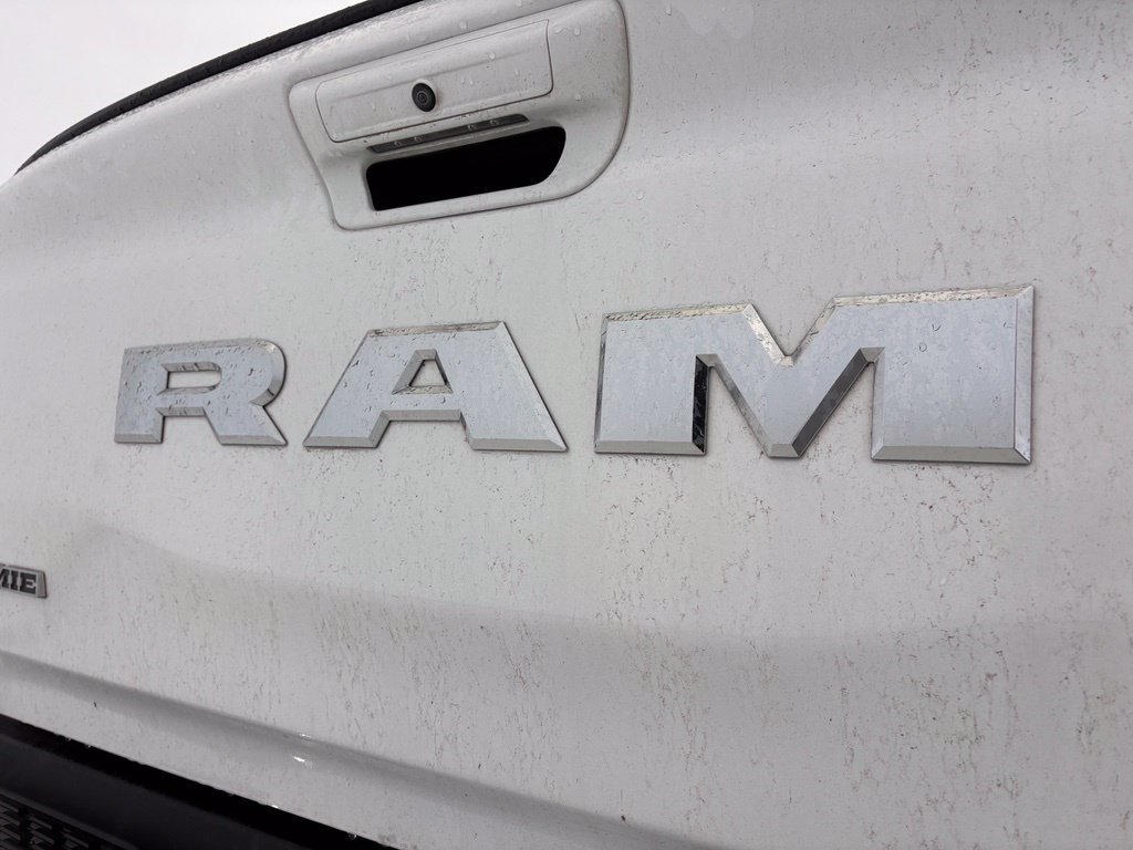 Used 2025 RAM 1500 Laramie AWD/4WD image 27