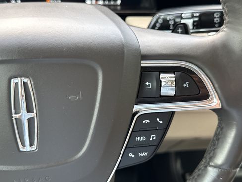 Used 2021 Lincoln Navigator Reserve w/ Luxury Package AWD/4WD image 26