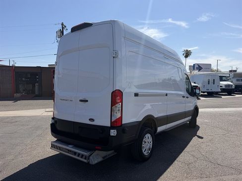 Used 2025 Ford Transit 250 148 High Roof w/ Load Area Protection Package RWD image 3