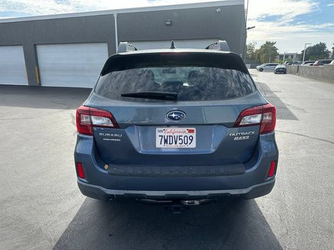 Used 2017 Subaru Outback 2.5i Limited AWD/4WD image 3