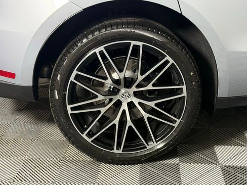 New 2026 Porsche Macan S image 13