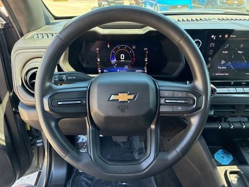 Used 2023 Chevrolet Colorado W/T RWD image 23