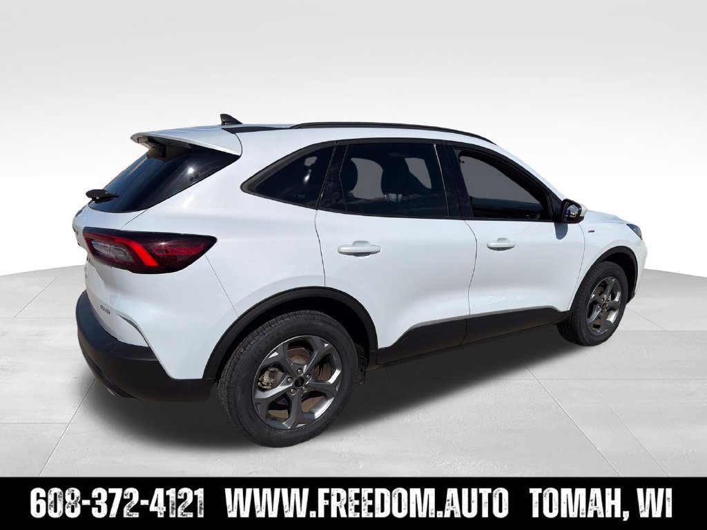 Used 2025 Ford Escape ST-Line Select AWD/4WD image 8