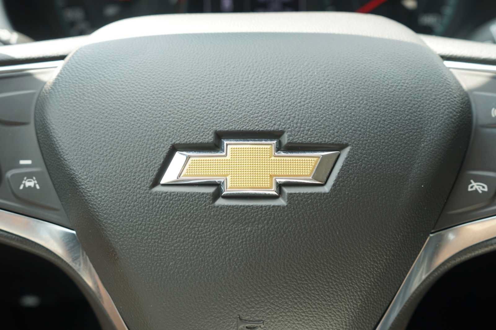 Used 2025 Chevrolet Malibu LT FWD image 13