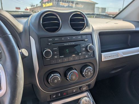 Used 2016 Jeep Compass High Altitude image 22