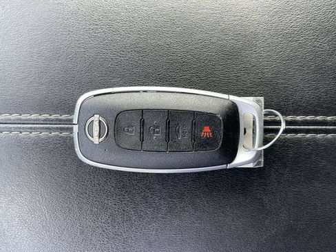 Used 2024 Nissan Sentra S FWD image 37