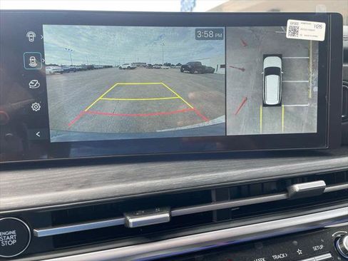 Used 2025 Hyundai Santa Fe Limited FWD image 29