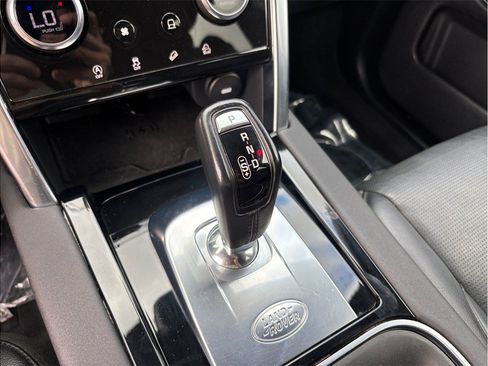 Used 2020 Land Rover Discovery Sport SE AWD/4WD image 36