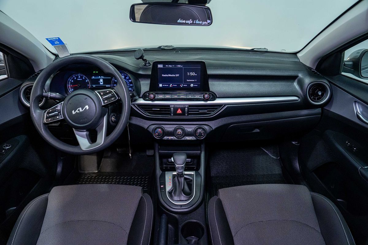 Used 2022 Kia Forte LXS FWD image 24