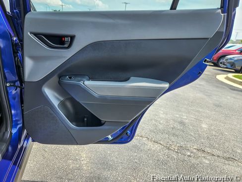 Certified 2025 Subaru Crosstrek 2.5i Premium AWD/4WD image 18