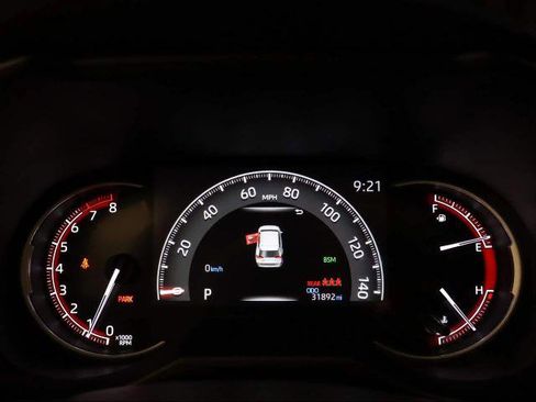 Used 2021 Toyota RAV4 Limited FWD image 37