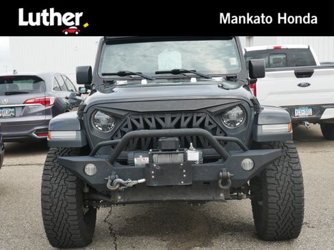 Used 2018 Jeep Wrangler Unlimited Sahara AWD/4WD image 1