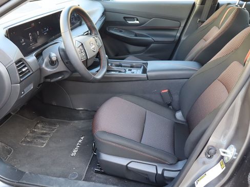 Used 2026 Nissan Sentra SR w/ Floor Mat Package FWD image 15