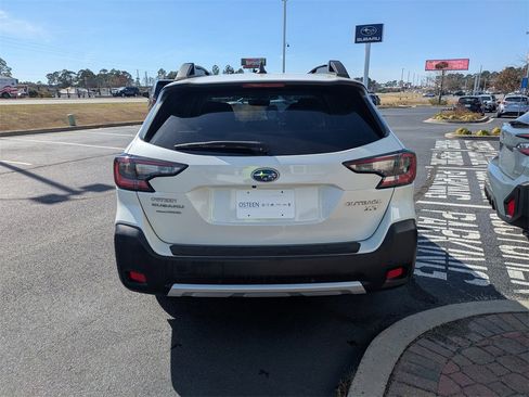 Used 2023 Subaru Outback Limited XT image 5
