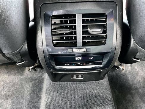 Used 2022 BMW X3 xDrive30i AWD/4WD image 10