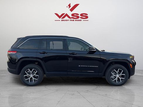 New 2025 Jeep Grand Cherokee Limited AWD/4WD image 4