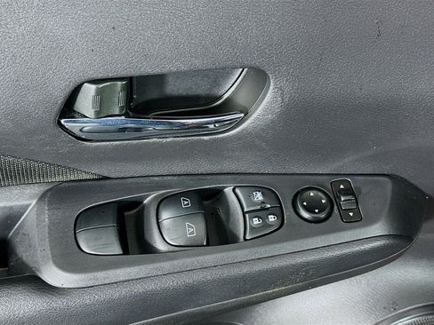 Used 2024 Nissan Kicks SV w/ Exterior Package image 15