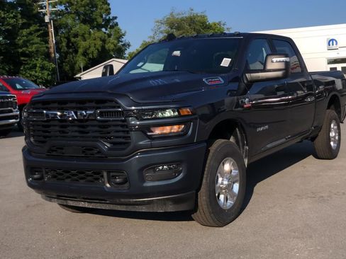 New 2025 RAM 2500 Big Horn image 4