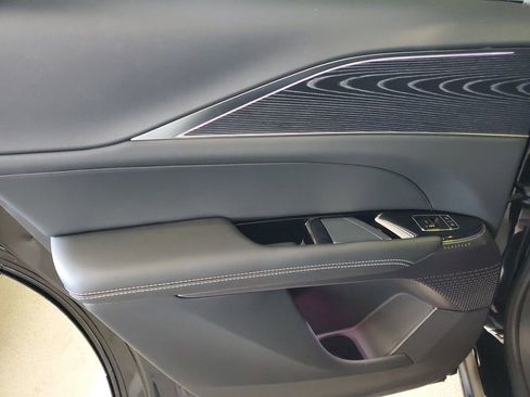 New 2026 Cadillac Lyriq Sport w/ LPO, ONYX Package AWD/4WD image 9